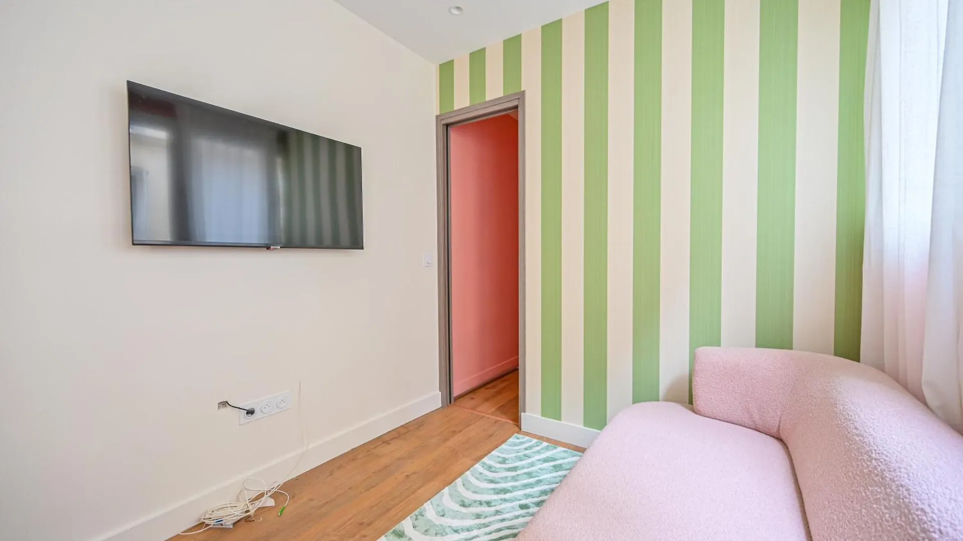 Moderne Centre 2 * Paris